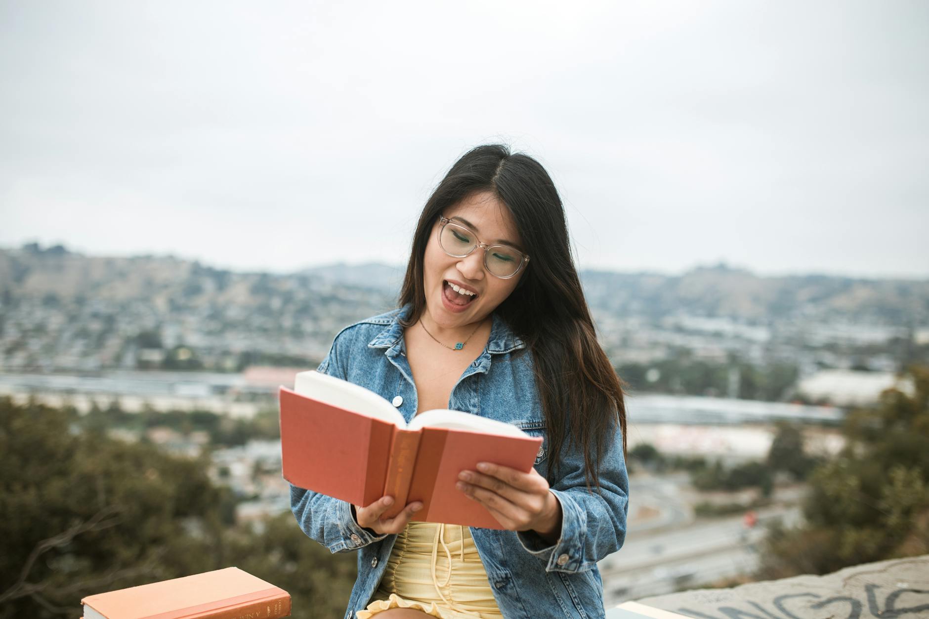 Discover New Horizons: Top Books on Business, Entrepreneurship, and Travel